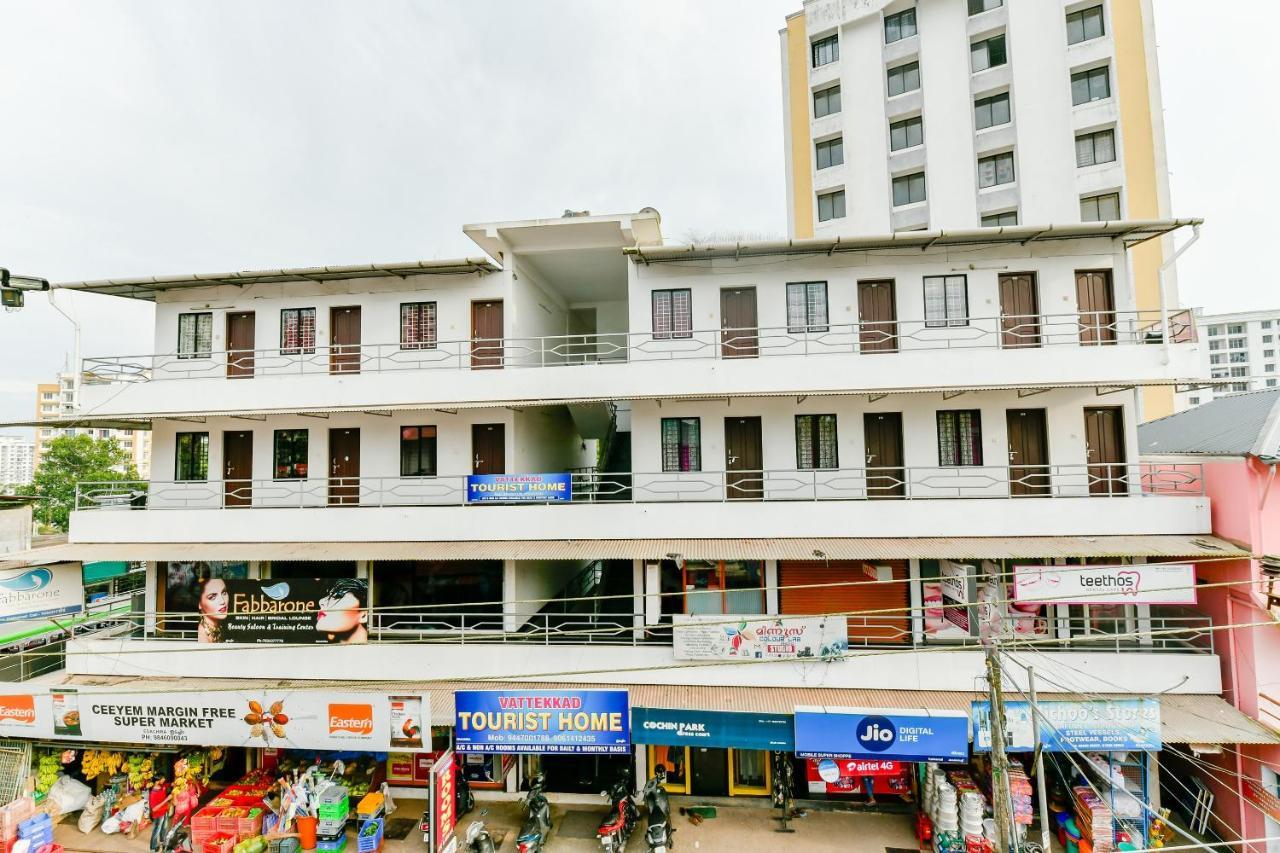 Spot On 39480 Vattekad Tourist Home Kakkanad Εξωτερικό φωτογραφία