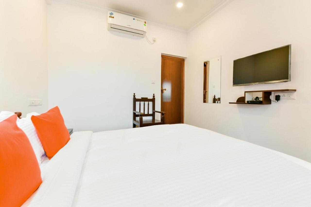 Spot On 39480 Vattekad Tourist Home Kakkanad Εξωτερικό φωτογραφία